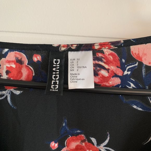 H&M Black Floral Chiffon Blouse - Picture 3 of 3